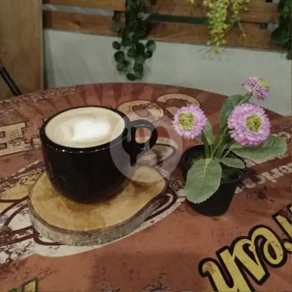 Hot Caramel / Hazelnut / Vanilla | Vinz Cafe, Kemayoran