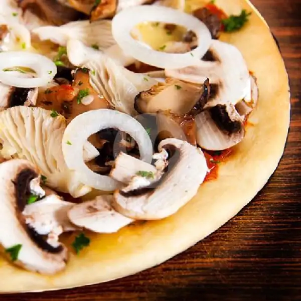 Mushroom Pizza | The Orange, Teuku Umar