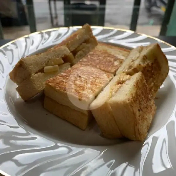 Roti Bakar Manis | Djieseng Coffee And Toast