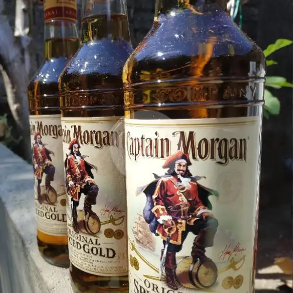 Captain Morgan | Warshoot Bali, Ubud