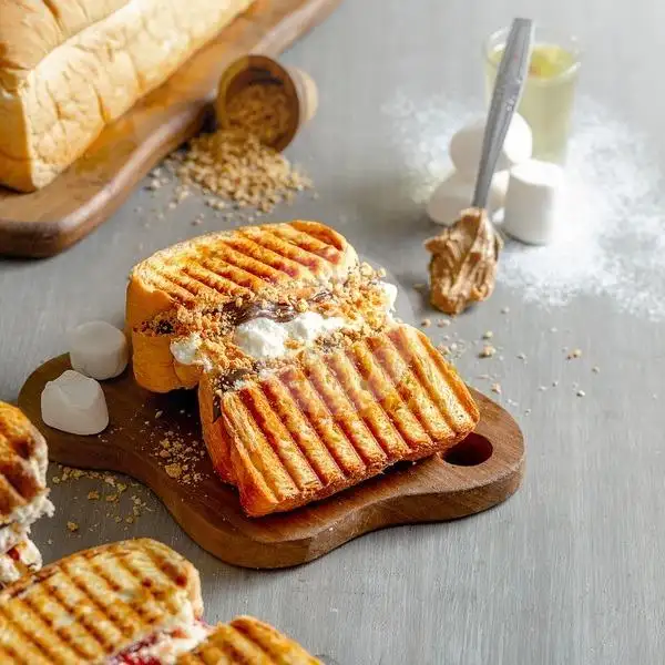 Fluffernutter Toast (Peanut Butter Marshmallow) | Tousta Toast & Teabar, Alam Sutera