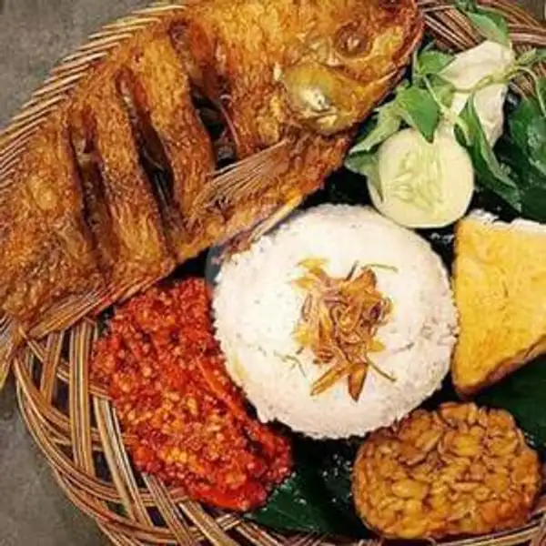 LESTARI GILA 4 | Lalapan dan Seafood Lestari, Padangsambian Klod
