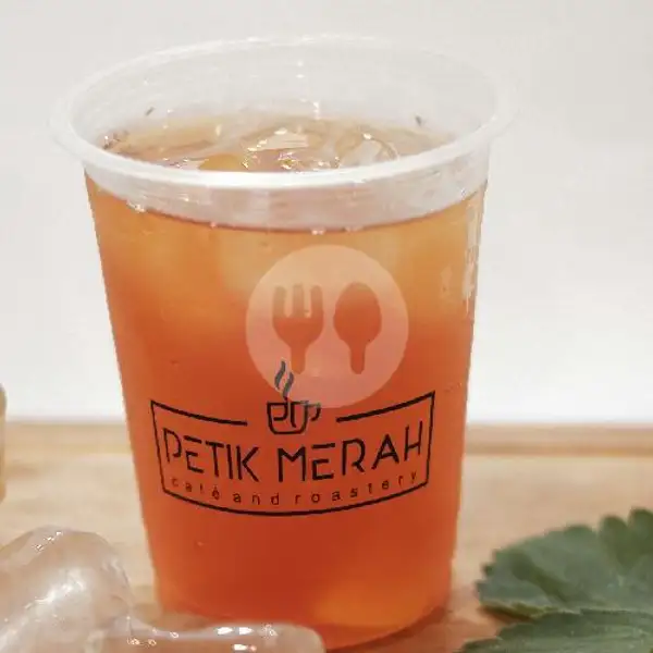 Ice/Hot Strawberry Tea | Petik Merah Cafe & Roastery, Depok