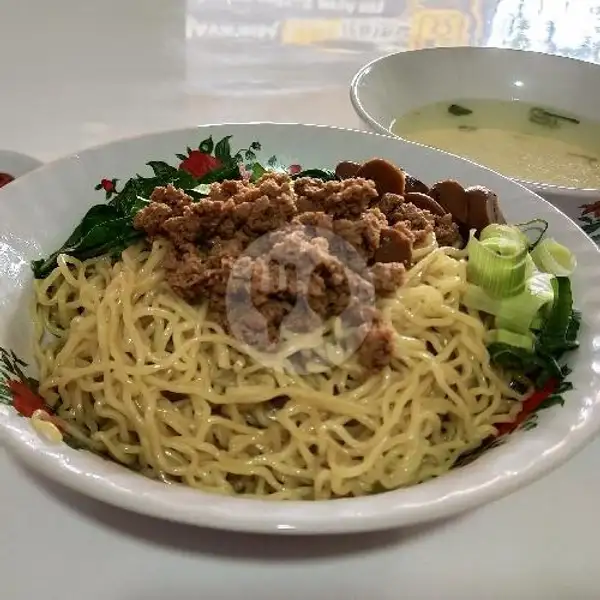 Mie Ayam Jumbo | Mie Ayam 77, Kwetiaw & Nasi Goreng, Denpasar