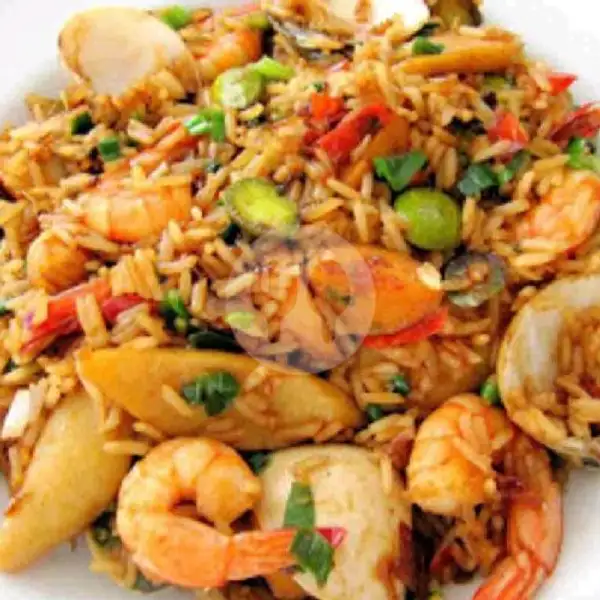 Nasi Goreng Seafood + Teh Kotak 250ML | Mie Aceh Indah Cafe, Deli Tua