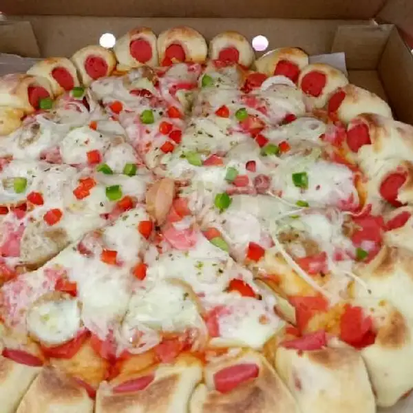 Extra Sosis Pinggir Bites (jumbo) | Pizza Dezzo, Giwangan