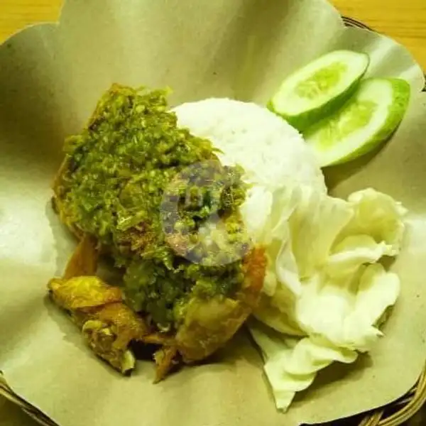 Nasi Putih Ayam Penyet Dada Sambal Ijo | Nasi Goreng Aceh 21, Kebon Kacang