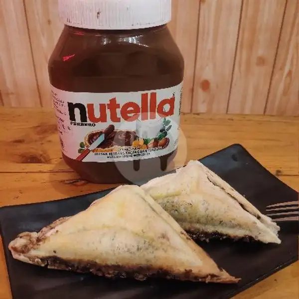 Roti Panggang Nutella Keju Toast | Eagles Cafe, Palmerah