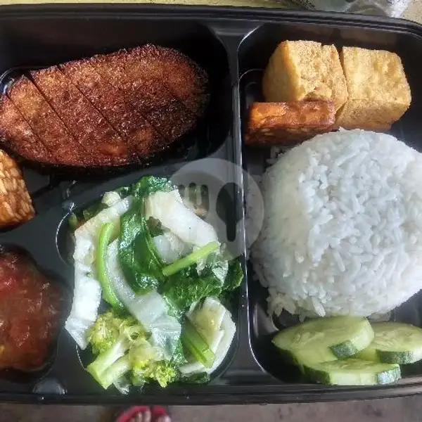 Paket Box Ikan Bakar + Sayuran | Love Vegetarian, Batam Kota