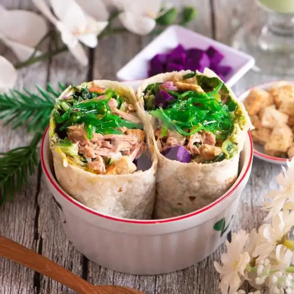 Tuna Wakame Wrap by Chelsya Laurent | Salad Hut, Mangga Besar