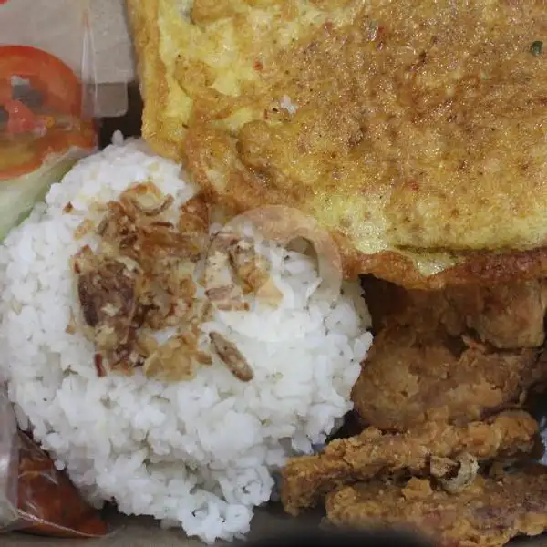 Nasi Ayam Geprek Spesial Dadar Sambal Batak | Dapur Maryam, Timur
