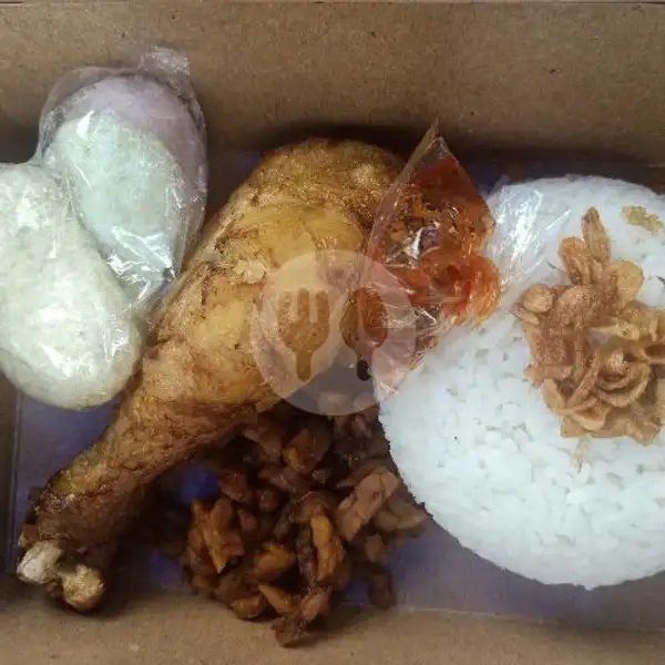 Nasi Uduk Ayam Paha | NASI UDUK Bu Dewi Bandungan