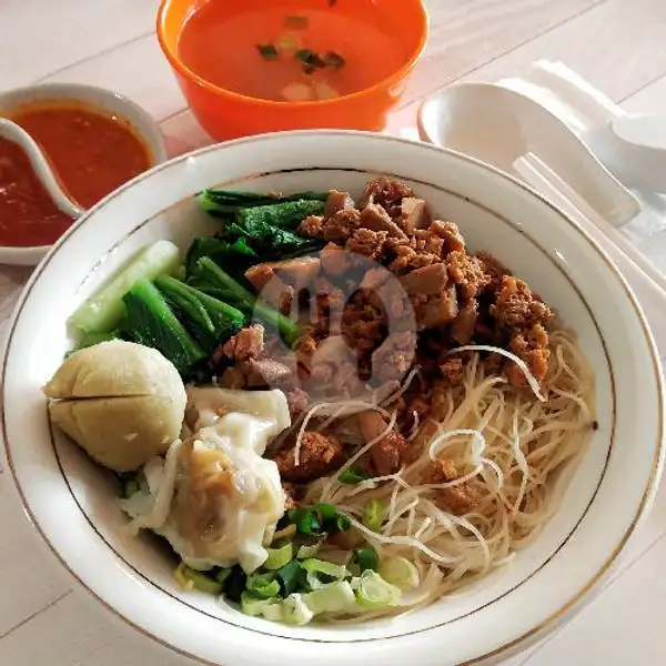 Bihun Ayam Jamur + Bakso Ayam Dan Pangsit Ayam | Mie Ayam 77, Kwetiaw & Nasi Goreng, Denpasar