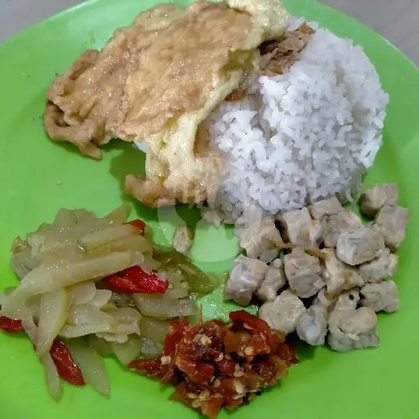 Nasi Campur Telor Dadar | Warung Makan Sosro Sudarmo, Nongsa