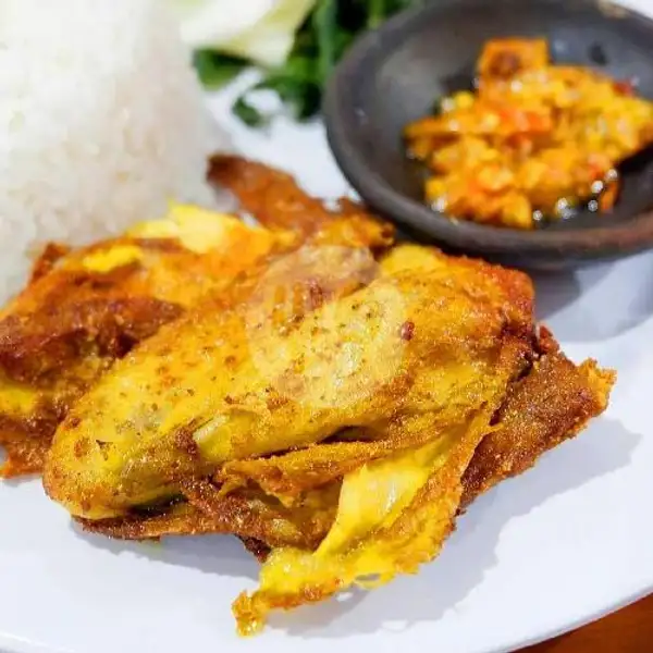 Dada Ayam Goreng + Tahu Tempe | K' Uzie Fried Chihken