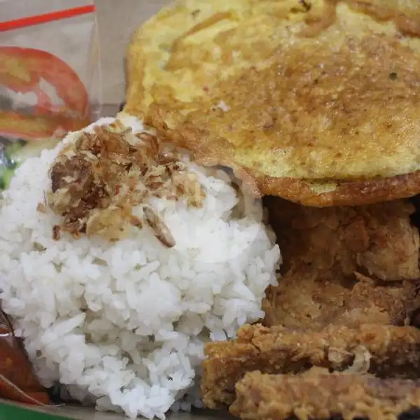 Nasi Ayam Geprek Spesial Dadar Sambal Balado | Dapur Maryam, Timur