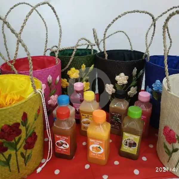 Hampers Jus Buah 8 Botol | Nana's Kitchen, Sukmajaya