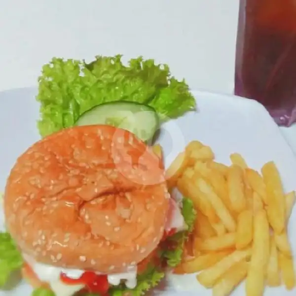 Paket Crispy Chicken Burger | Cepot Fried Chicken & Geprek, Denpasar