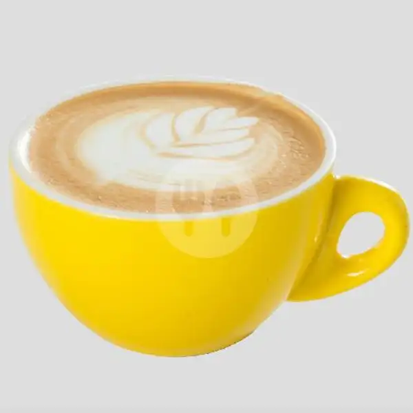 Hot Latte | Brownfox Waffle & Coffee, Denpasar