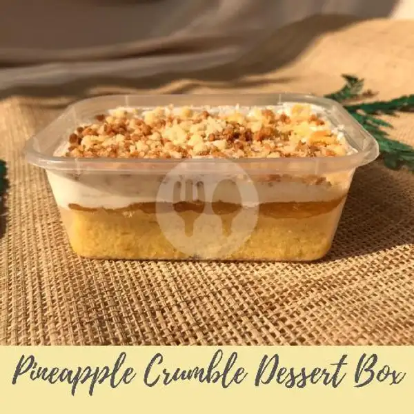 Pineapple Crumble Dessert Box | Cherlin Bakery, Pedurungan