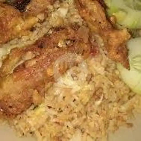 Nasi Goreng + Dada Ayam Goreng + Krupuk | Ayam Geprek Farish, Tlogosari Kulon