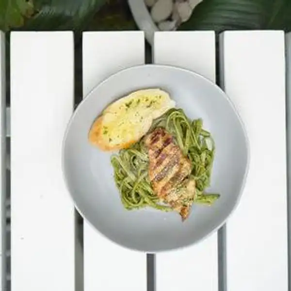 Chicken Pesto Fettucine | Jardin Cafe, Cimanuk