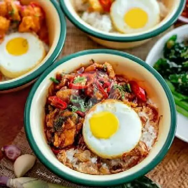 Chiken Tiram Egg Rice Bowl | Subag, Dr Moh Hatta