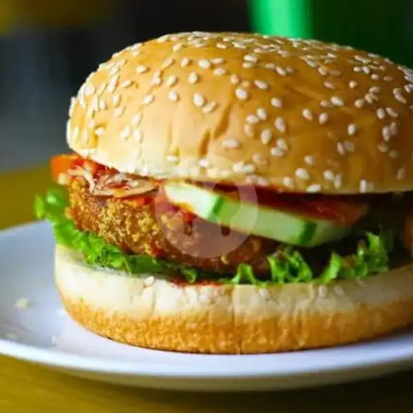 Burger Daging + Telur | Arafah Kebab,  Bukit Barisan