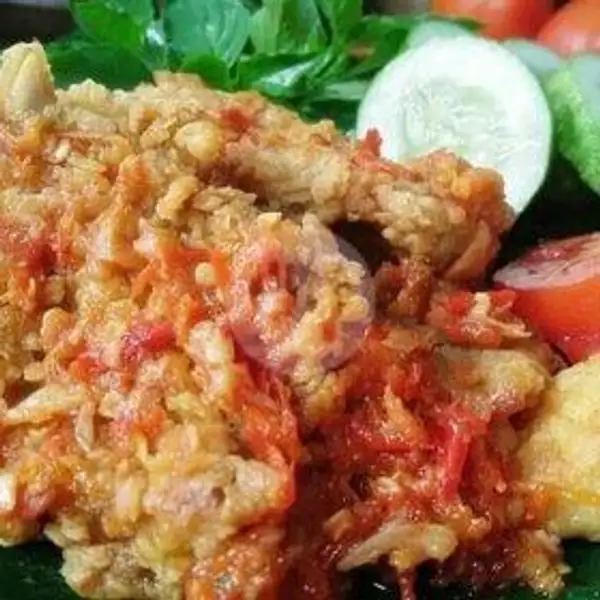 Ayam Geprek Sambal Bawang (halal Food) | Dapoer Deo, Hawila Residence