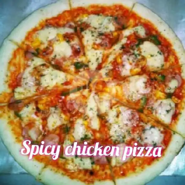 Spicy Chicken Pizza 22 Cm Pull Mozarella | Dapoer Loka