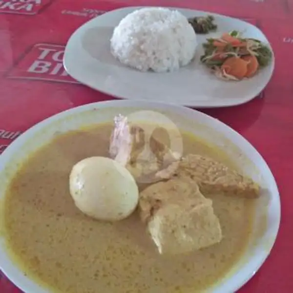Kari Ayam Tahu Tempe + Nasi | Warung Muslim Liga Jawa, Buluh Indah