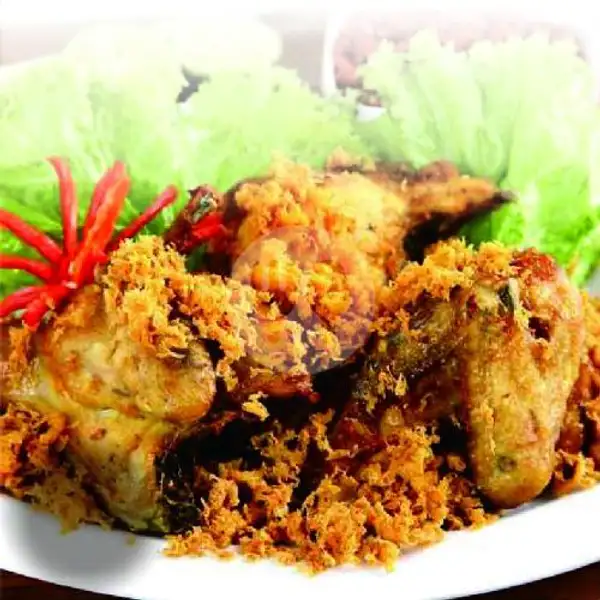 Ayam Goreng (Ayam Pejantan, Dada/Paha) | Seger Ahh (Kedai Susu, Nasi Uduk, & Ayam Bakar), Sutomo.