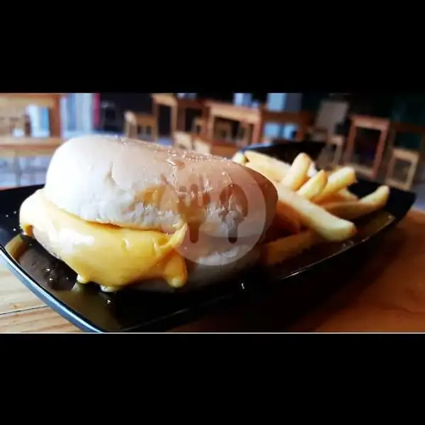 Beef N Double Cheese Burger (Paket Burger + Kentang) | Jaco Cafe, Mayangan