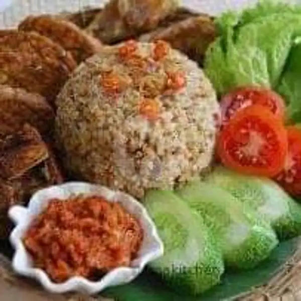Nasi To +Ayam Goreng Sambal Mercon | Ayam Pedas Cadok, Jatihandap