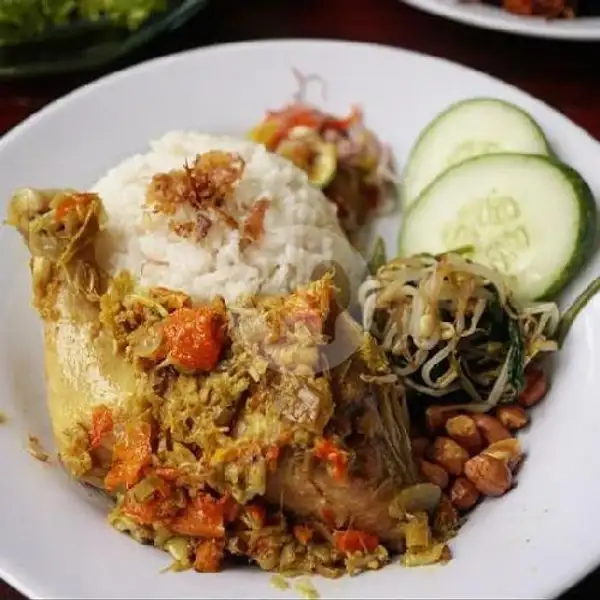Nasi Ayam Betutu | The Teras, Denpasar