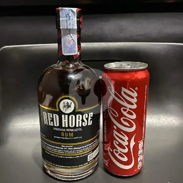 Dark Rum Red Horse 500ml + Coke 330ml | Fourtwenty Coffee Corner, Ters Kiaracondong