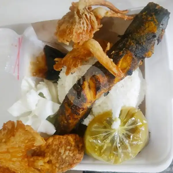 Nasi Ikan Lele Bakar + Jamur Crispy | Ayam Kremes Dan Lele Kremes Khansa, Sekip Jaya
