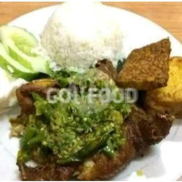 Ayam Samball Geprek + Nasi(halal Food) | Dapoer Deo, Hawila Residence