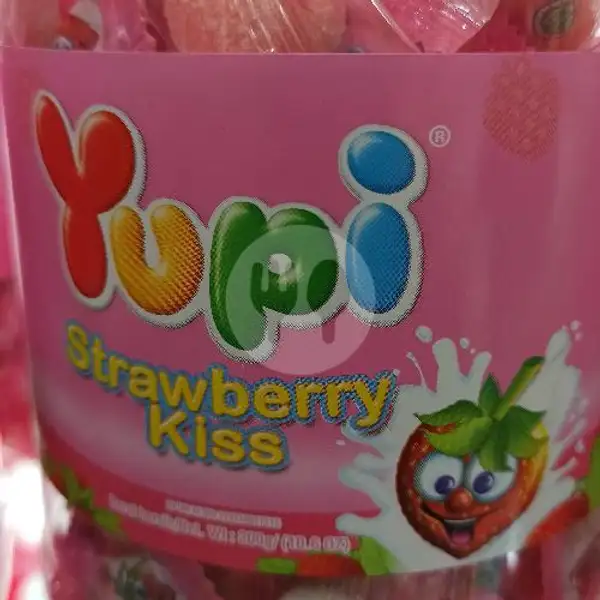 Yupi Strawberry Kiss | HASBI SNACK, Warujaya