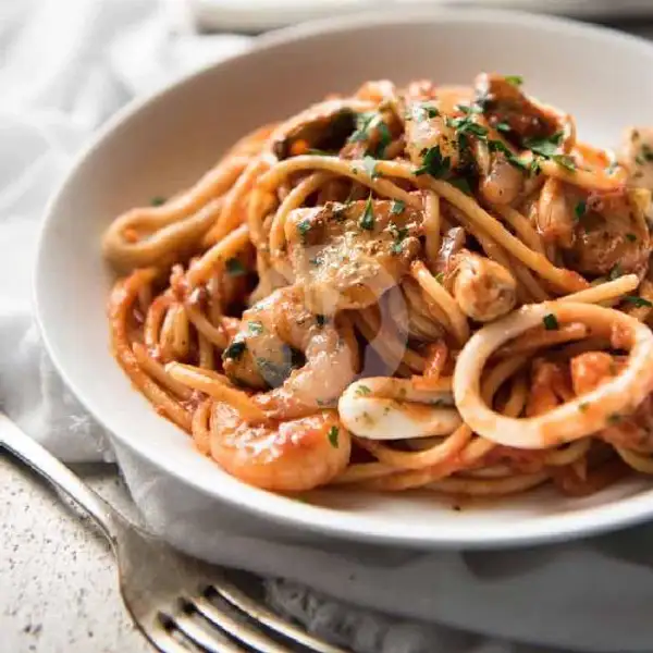 Spaghetti Marinara Seafood | Oregano Kitchen, Canggu