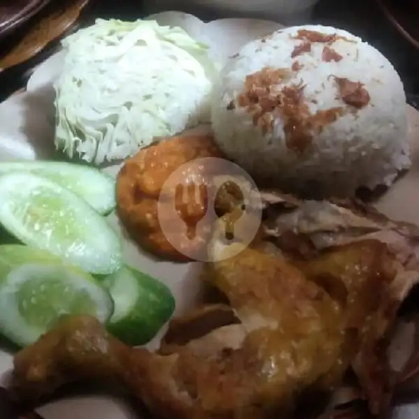 Ayam penyet+Nasi+Es Teh Manis | Nasi Goreng Warung Mamah Ridho, Cibitung
