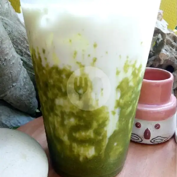 Green Tea Milk Blast | CARMEL JUS DAN SALAD