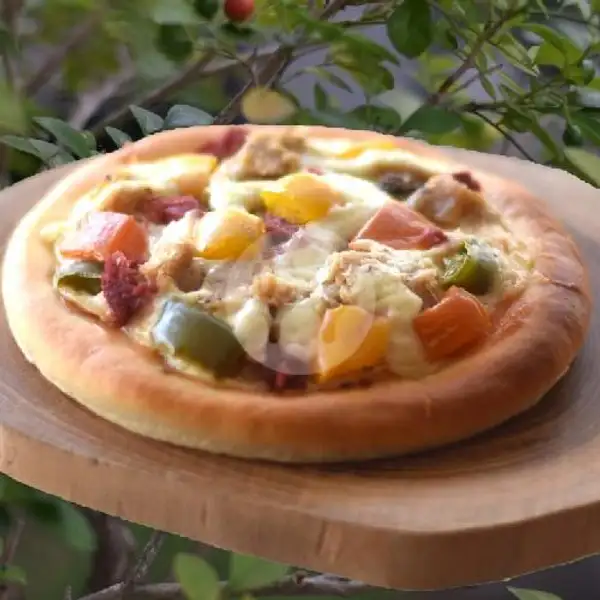 Mini Pizza | Loving Hut, Pertokoan Sudirman