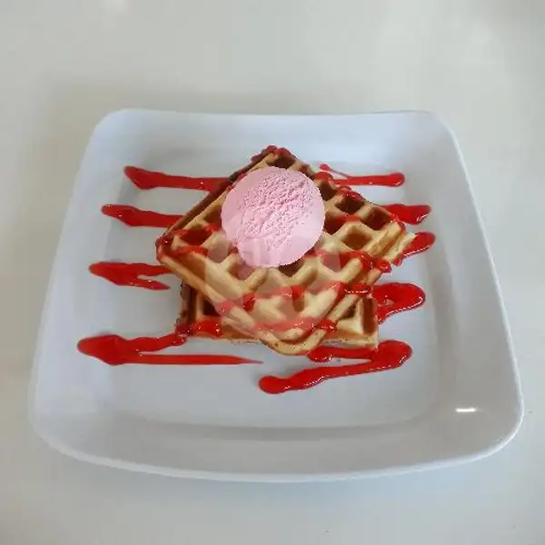 Waffle Strawberry Ice Cream | Kezine Waffle, Tohpati