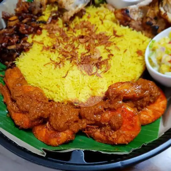 Nasi Kuning Ayam + Udang Balado | Dapoer Marin Lombok Belimbing, Pasar Segar