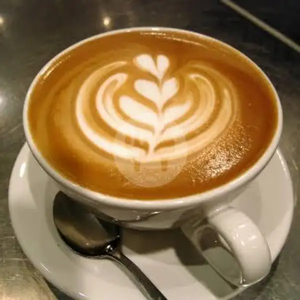 Coffee Latte | Basecamp Coffe, Sidorejo