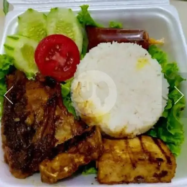 Nasi Ayam.bakar +tahu +tempe  Lalapan Sambel | Warung Nasi Rahayu Rasa