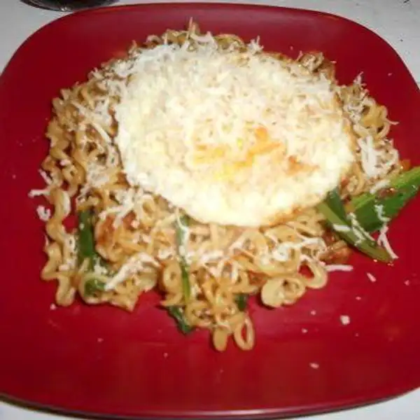 Indomie Goreng Dobel + Telor + Keju + Sayuran | Warkop Pindo, Tebet