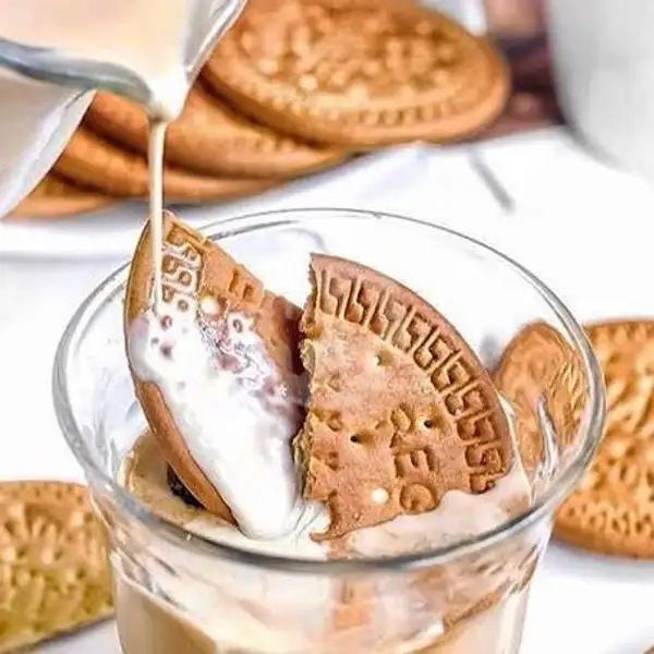 Regal Crumbs | Doffy (Milk Boba & Coffee) Di Samping Angkringan Mas Tumin M. Yamin Samarinda