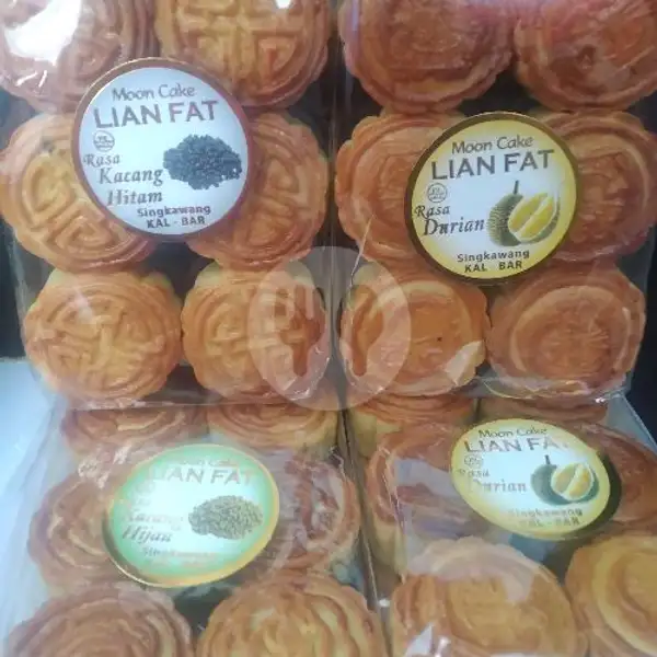 MOONCAKE LIAN FAT | Vitria Indah Snack